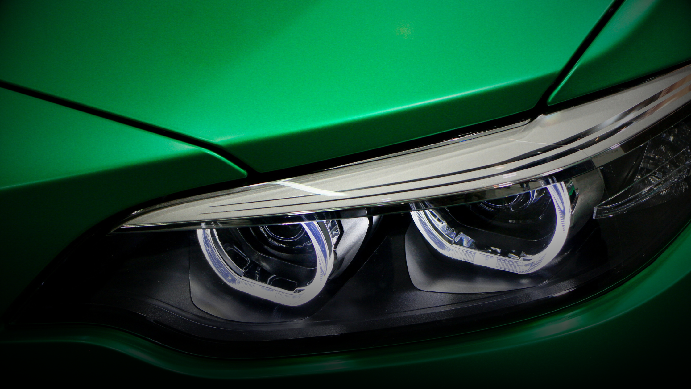 How to Use a Clay Bar for a Smooth, Contaminant-Free Finish