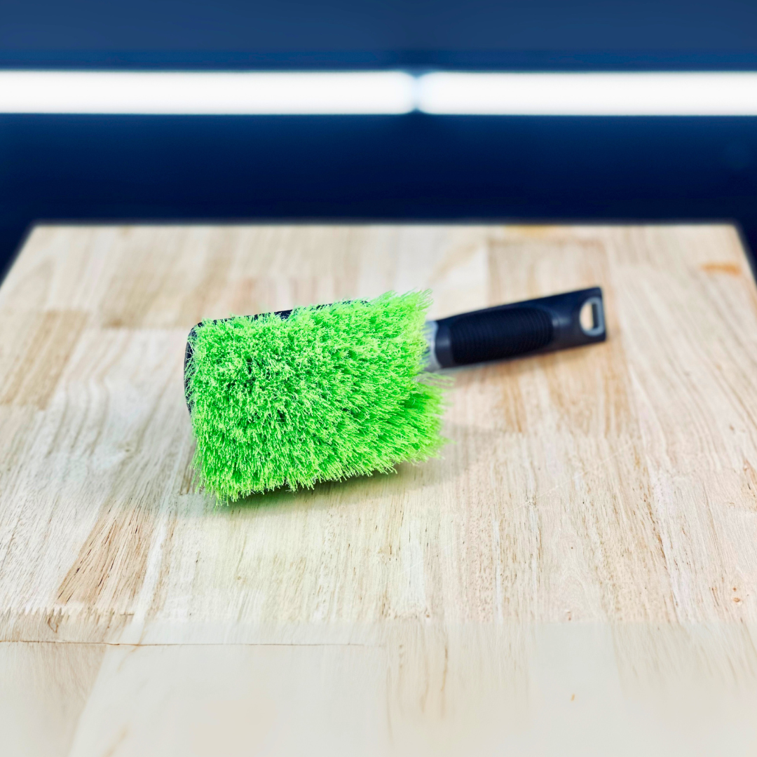 Versatile Cleaning & Scrubbing Brush
